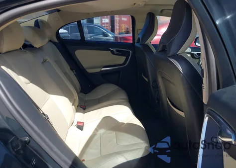 2013 Volvo S60 T5 из США, поврежденный, VIN YV1612FS6D2185459